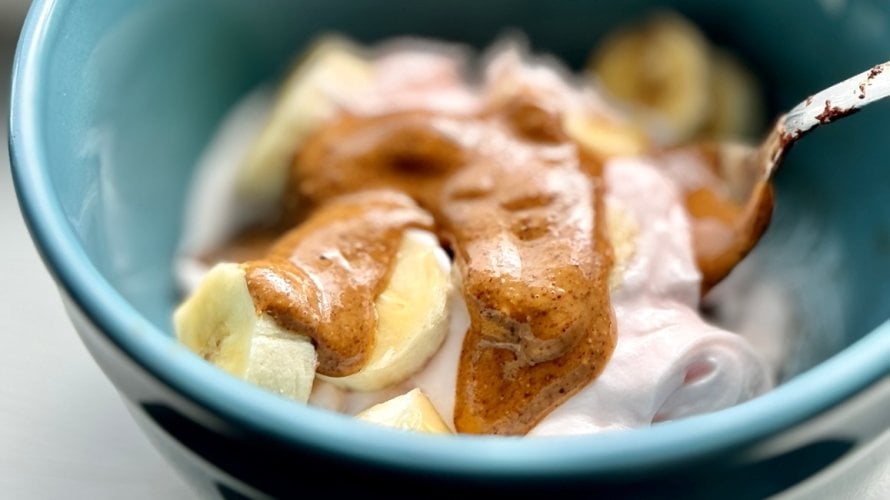 Maslac od kikirikija poznat je po tome što sadrži oko osam grama proteina u dvije jušne žlice