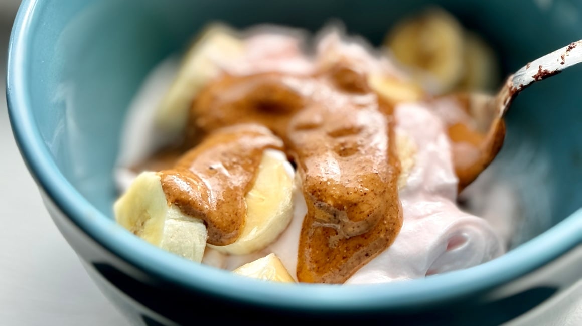 Maslac od kikirikija poznat je po tome što sadrži oko osam grama proteina u dvije jušne žlice