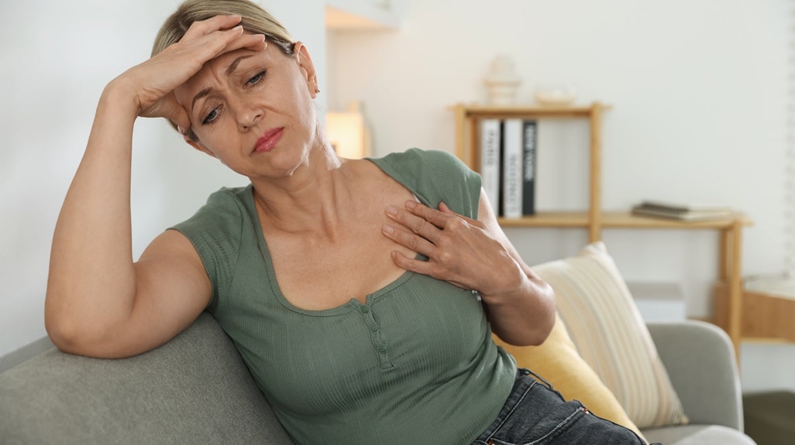 Menopauza se najčešće povezuje s valovima vrućine, noćnim znojenjem i promjenama raspoloženja
