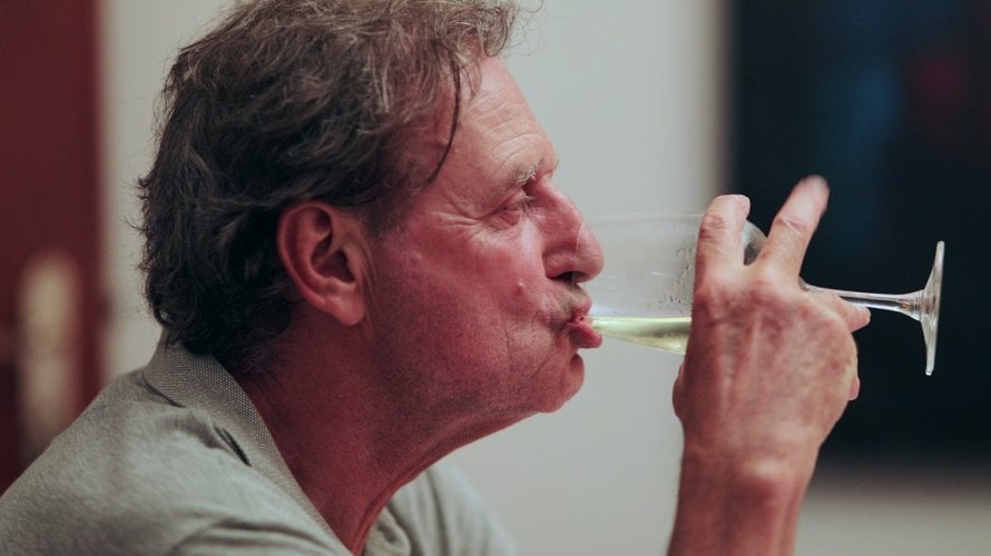 S godinama aktivnost enzima koji razgrađuje alkohol, poput dehidrogenaze, opada