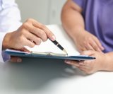 Visok kolesterol često se spominje u kontekstu zdravlja srca, no rijetko se govori o tome kako može biti povezan s drugim kroničnim stanjima