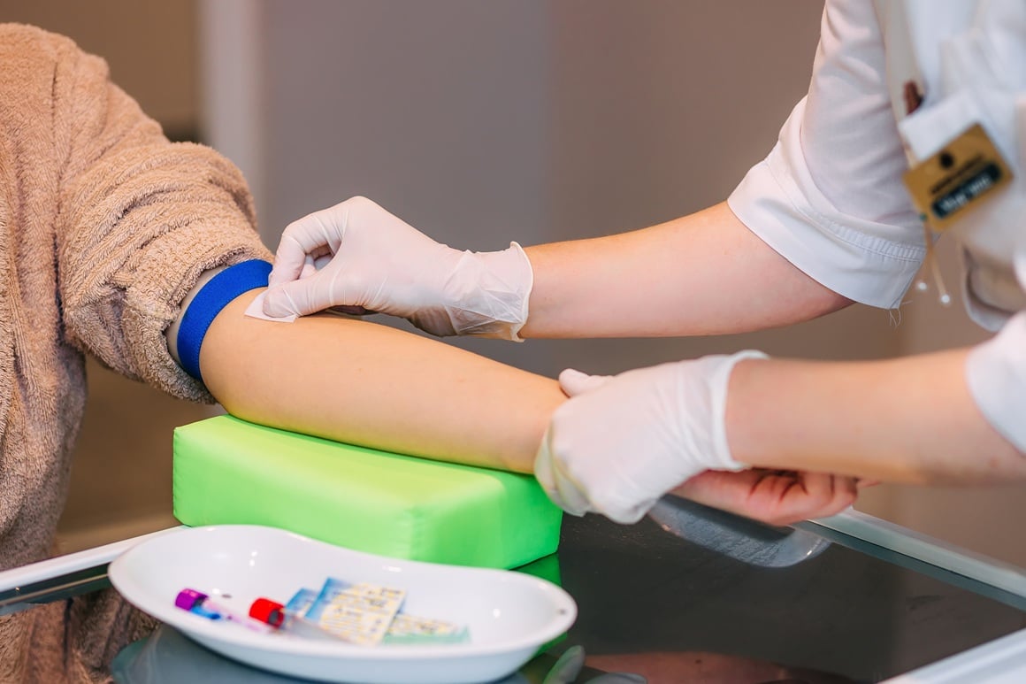 pravila hidracija pomoći će da vam medicinska sestra lakše pronađe venu prilikom vađenja krvi