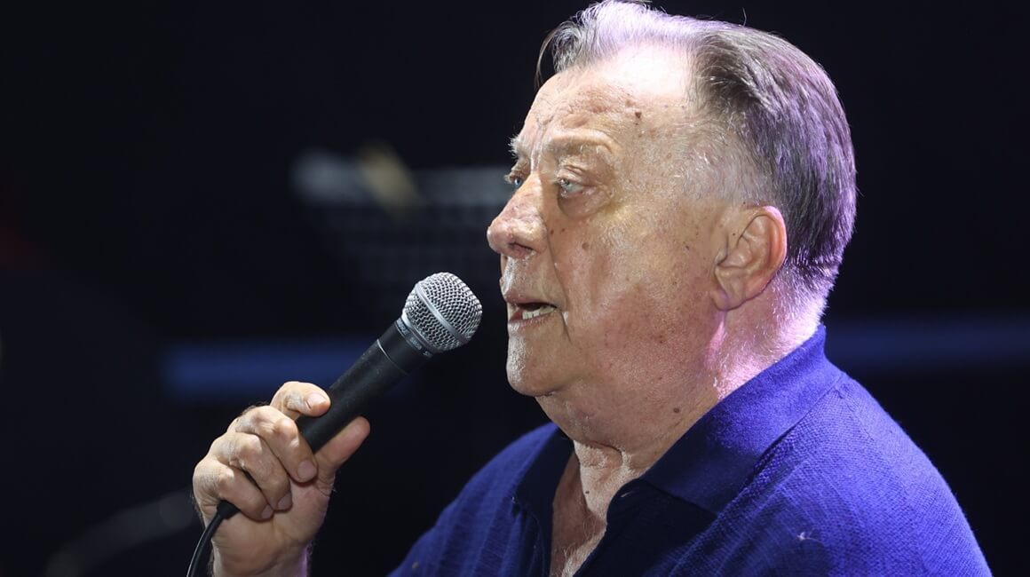 premionuo je legendarni pjevač narodne glazbe Halid Bešlić