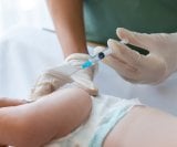 CDC je nedavno ažurirao svoju stranicu te naveo da tvrdnja kako cjepiva ne uzrokuju autizam nije temeljena na dokazima