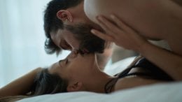 Dispareunija označava bol u području vulve, rodnice ili donjeg dijela zdjelice tijekom spolnog odnosa