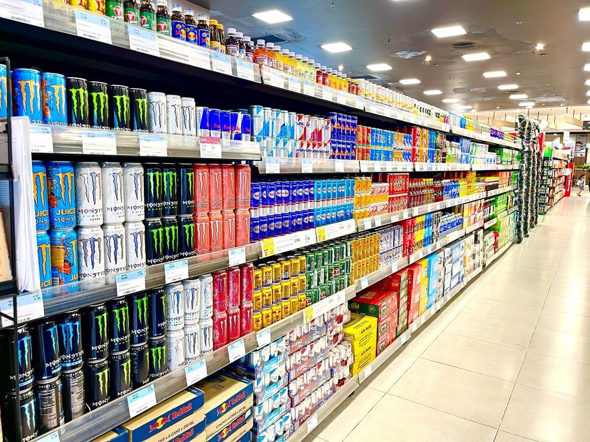 Energetska pića definiraju se kao komercijalna bezreceptna pića s visokim sadržajem kofeina