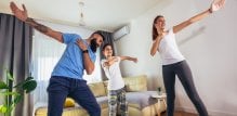 Kada vježbate s obitelji, sve postaje zabavnije - i lakše ostaje navika