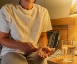 Sve više ljudi poseže za melatoninom u nadi da će lakše zaspati i poboljšati kvalitetu sna