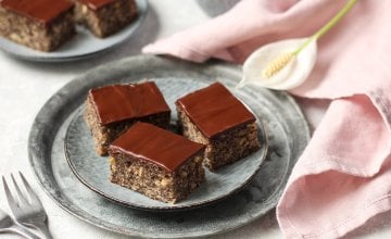 Zdravi kolač od maka i jabuka