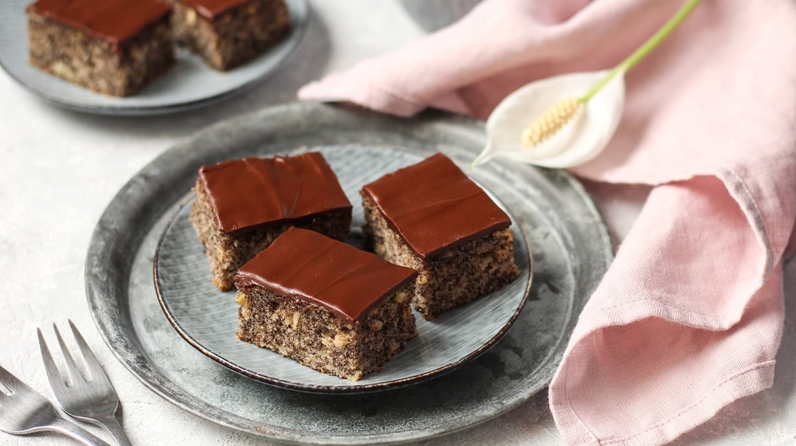 Zdravi kolač od maka i jabuka