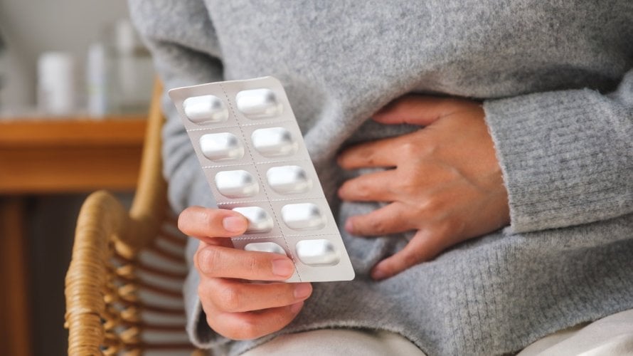 mnogi drugi lijekovi - poput antidepresiva, lijekova za smirenje ili onih za želučanu kiselinu - mogu dugoročno promijeniti sastav crijevne mikrobiote