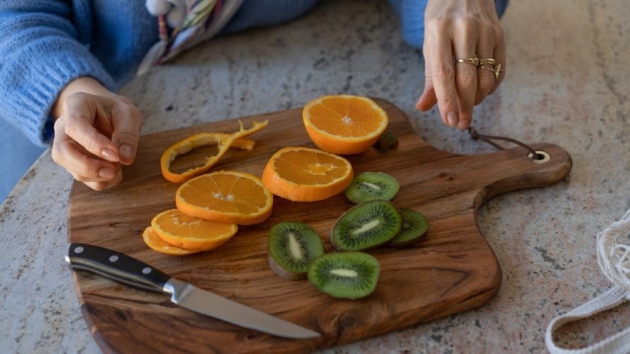 zimsko voće - posebno citrusne vrste - obiluje vitaminom C i drugim nutrijentima koji pomažu u borbi protiv prehlade i drugih sezonskih infekcija