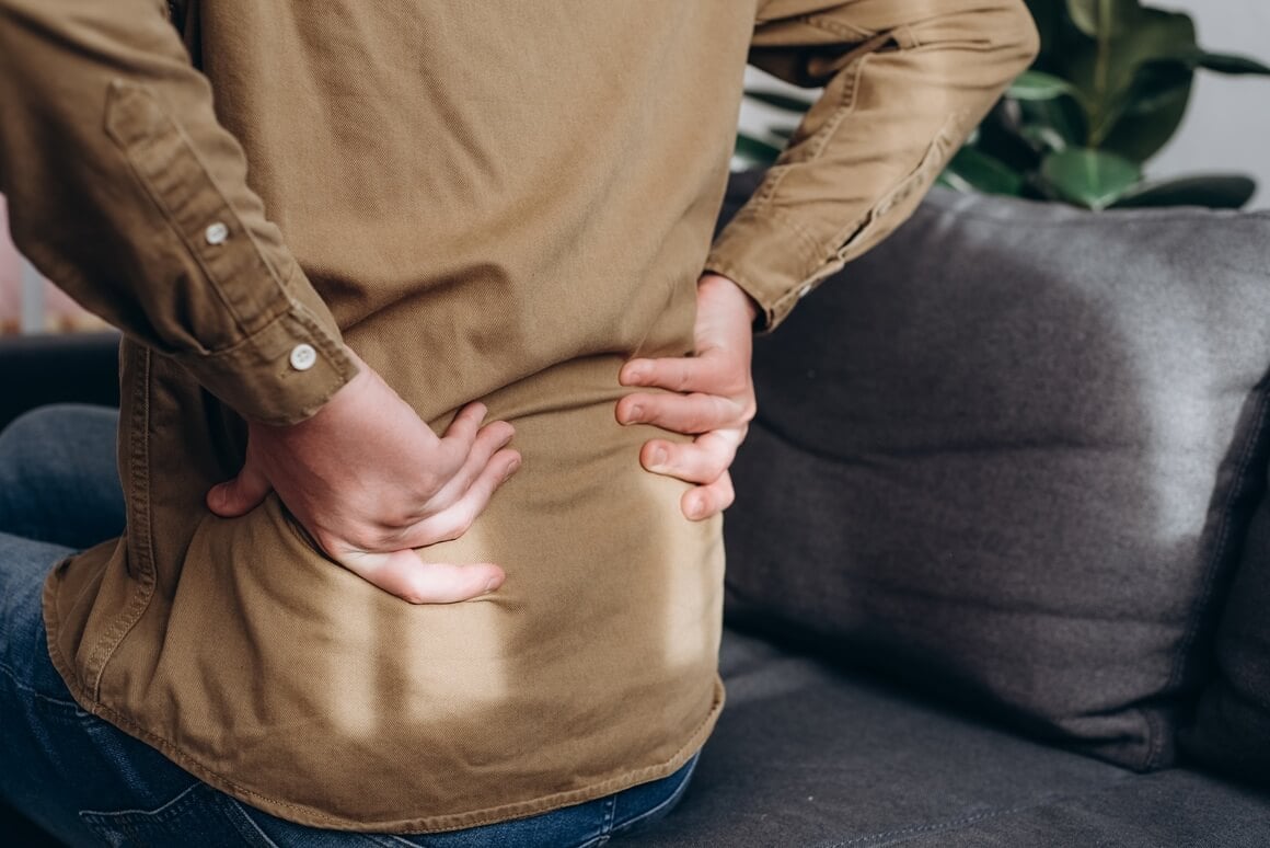 Ako se bol širi od donjeg dijela leđa niz nogu, moguće je da je pritisnut ishijadični živac