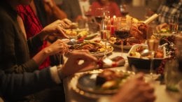 Blagdani su vrijeme okupljanja obitelji i prijatelja, a velika je vjerojatnost da ćete barem jednom ugostiti osobu koja ima alergiju na hranu