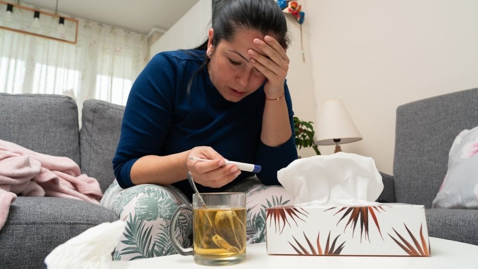 Gripa i korona zajedno