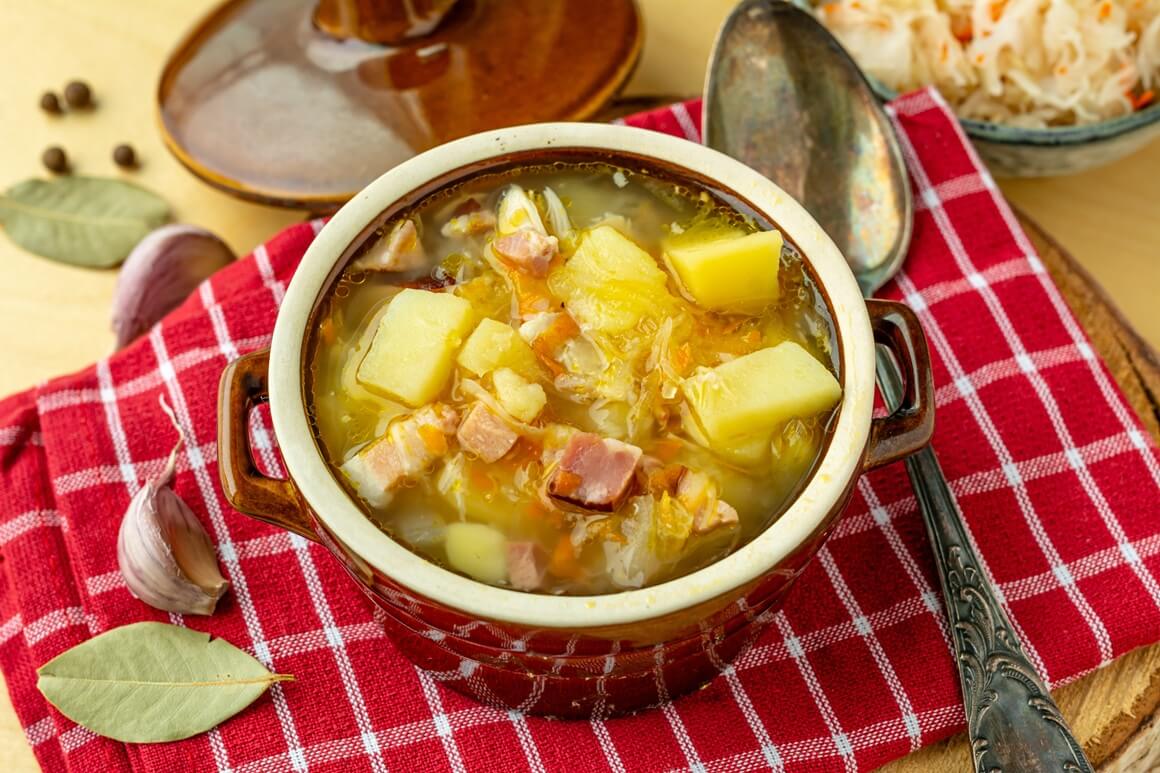 Gusto varivo od krumpira i kiselog zelja