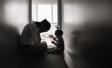 Jedan simptom depresije kod roditelja može snažno utjecati na mozak djeteta!