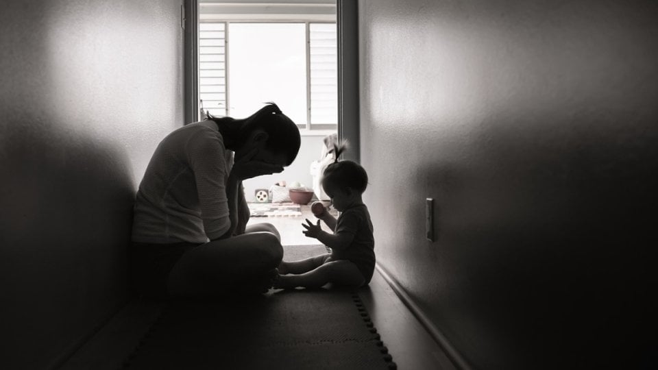 Jedan simptom depresije kod roditelja može snažno utjecati na mozak djeteta!