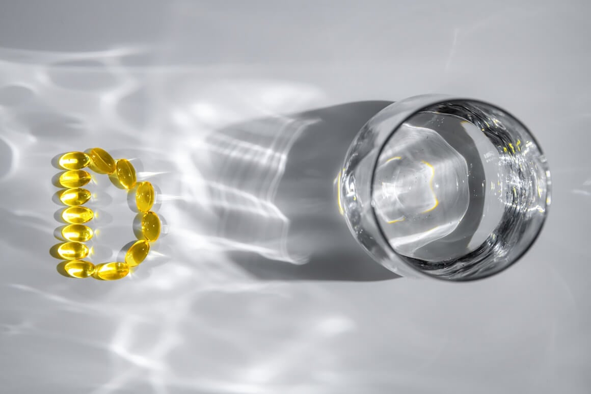 Nedostatak vitamina D povezuje se i sa slabljenjem mišićne funkcije, povećanim rizikom od padova i sarkopenije