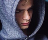 Opozicijski prkosni poremećaj karakteriziraju trajni obrasci razdražljivosti, prkosa i neprijateljskog ponašanja prema autoritetima