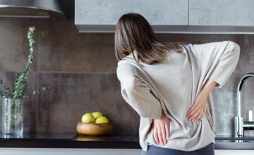 Psorijatični artritis je kronična upalna bolest koja može zahvatiti bilo koji zglob u tijelu, ali i mjesta gdje se tetive i ligamenti hvataju za kost