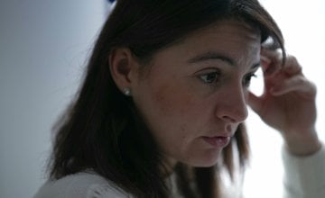 Razvoj anksioznosti je često povezan s prebrzim odrastanjem i pretjeranom odgovornosti u djetinjstvu