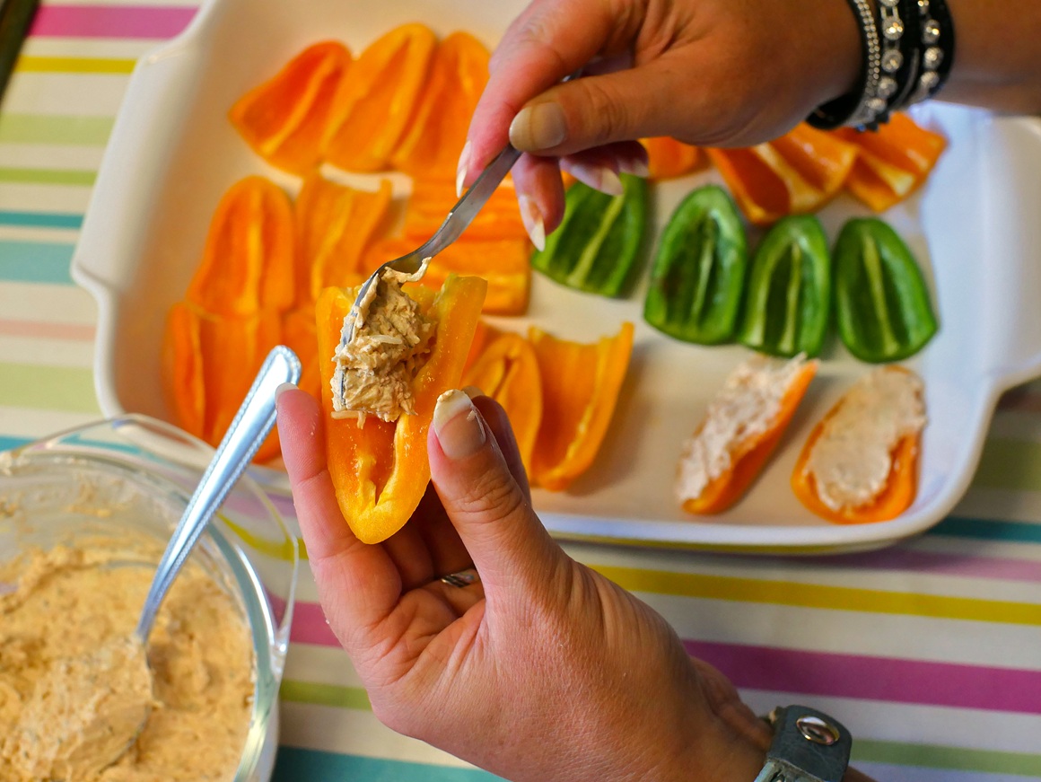 Zapečene mini paprike s feta sirom i orasima