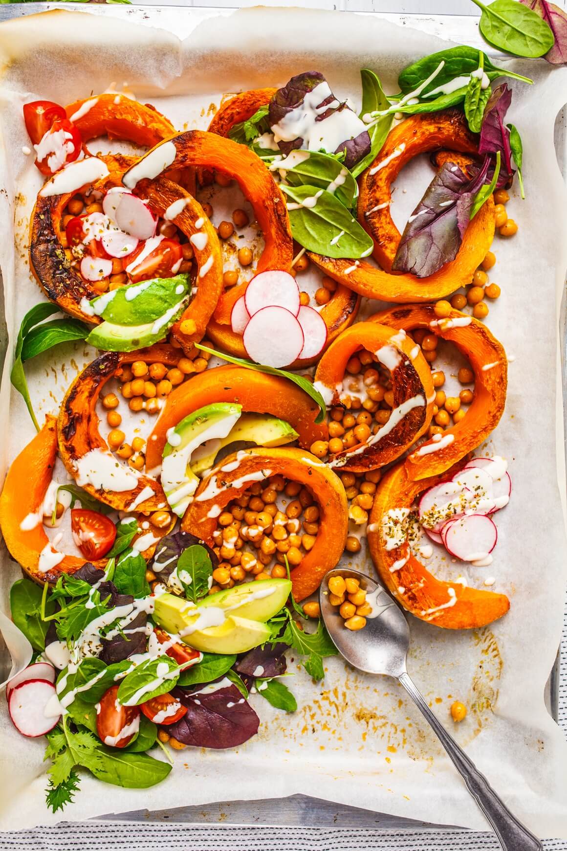 Zimska zdjela s pečenim povrćem