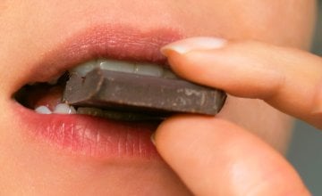 tamna čokolada može utjecati na učinkovitost nekih suplemenata ili pojačati nuspojave