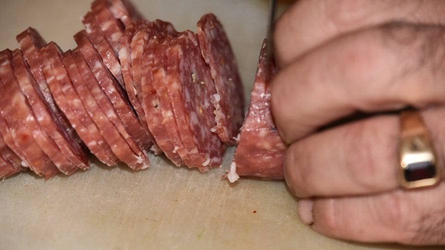 učestalo konzumiranje delikatesnog mesa može povisiti krvni tlak