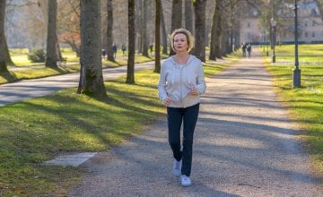 uz pravilno kretanje i prehranu možete značajno usporiti gubitak koštane mase i očuvati snagu, stabilnost i neovisnost i nakon 50. godine