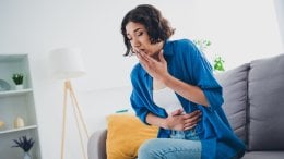 Bolovi u želucu i podrigivanje