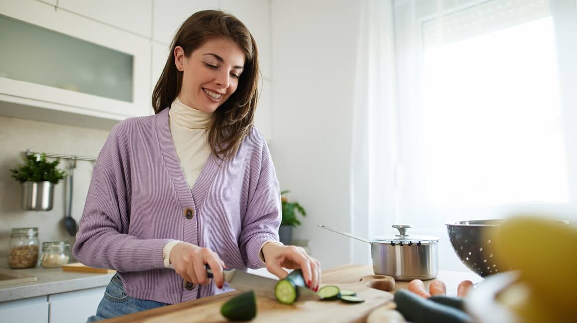 Kuhanje za jednu osobu često može djelovati komplicirano - pogotovo ako pritom želite jesti zdravo i raznoliko