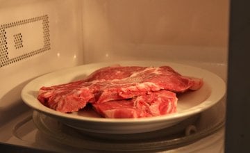 Mikrovalna često ne kuha meso ravnomjerno