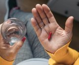 Mnoge žene nakon menopauze pitaju se trebaju li i dalje uzimati dodatke željeza