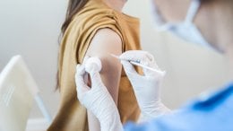 Od iduće godine u Hrvatskoj bi cijepljenje protiv humanog papiloma virusa (HPV) trebalo postati obvezno