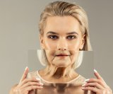 Većina ljudi zna da loša prehrana, kronični stres i manjak sna ubrzavaju starenje