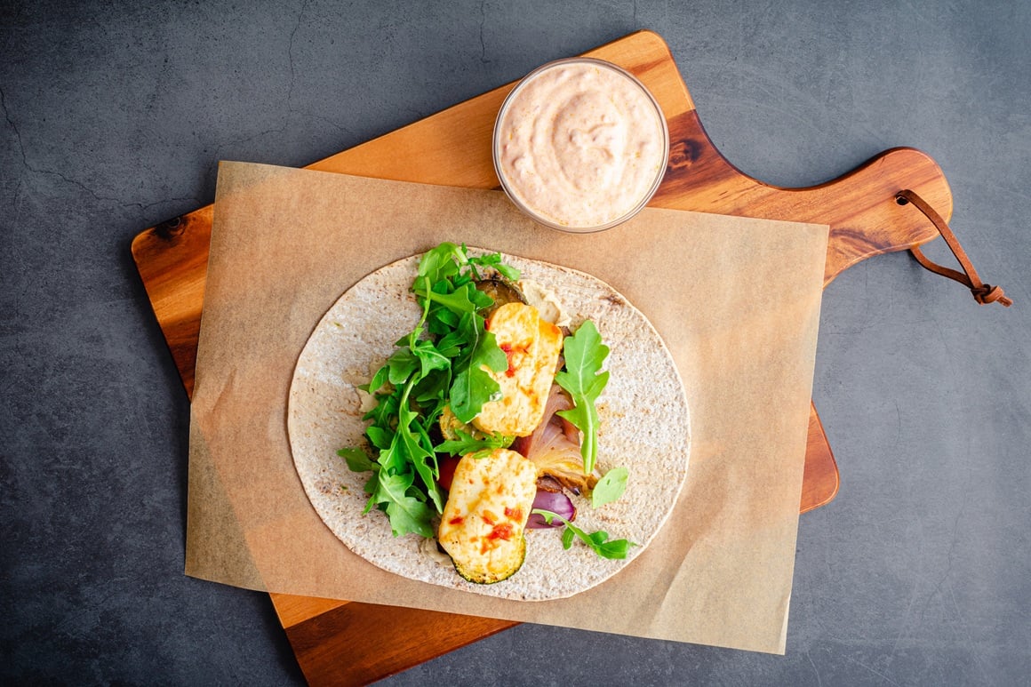 Wrap s humusom i povrćem