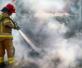 Zaštitna oprema koju vatrogasci nose kako bi spasili živote možda istovremeno ugrožava njihovo zdravlje