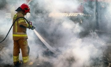 Zaštitna oprema koju vatrogasci nose kako bi spasili živote možda istovremeno ugrožava njihovo zdravlje