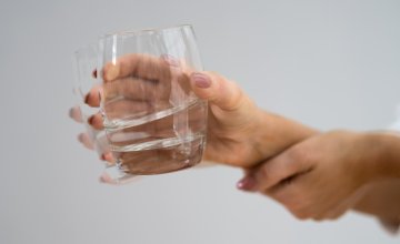 Zbog čega se tresu ruke