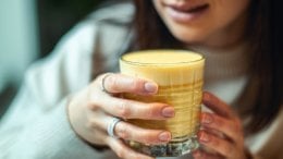 Zlatno mlijeko s ashwagandhom (tonik za duboki mir i snagu)