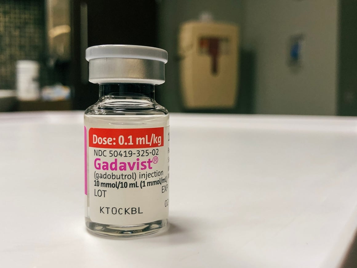 kontrastno sredstvo daje se putem infuzije kako bi se određene strukture u tijelu jasnije prikazale na snimkama