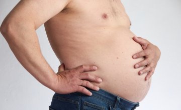 masnoća nakupljena oko unutarnjih organa može uzrokovati rane, nevidljive promjene na srcu, i to izraženije kod muškaraca nego kod žena