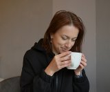 svjesno uočavanje glimmersa pomaže mozgu da se ponovno usmjeri na pozitivno i umirujuće