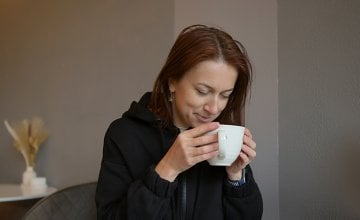 svjesno uočavanje glimmersa pomaže mozgu da se ponovno usmjeri na pozitivno i umirujuće