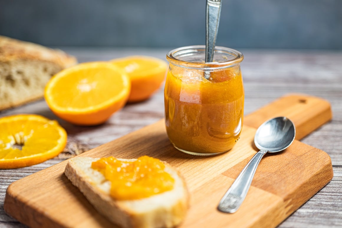 Brza marmelada od naranče s medom i chia sjemenkama