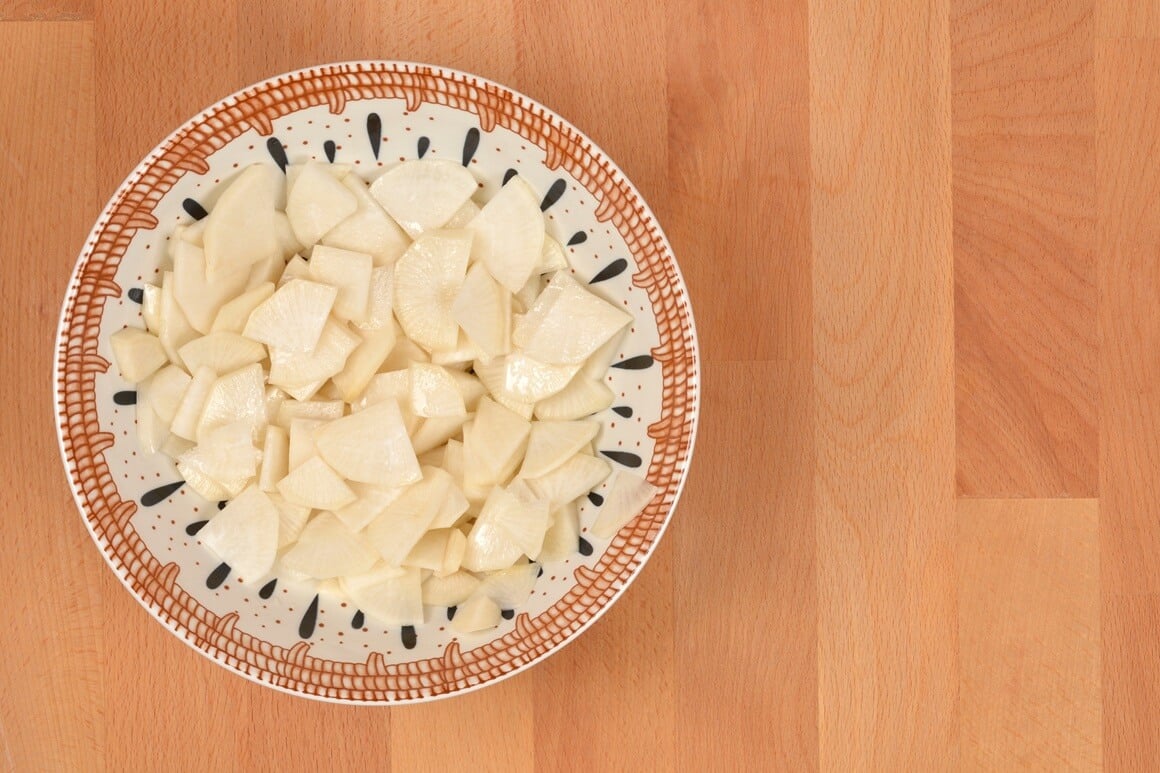 Crna rotkva - salata