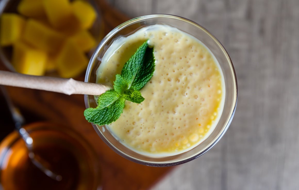 Mango lassi smoothie bez dodanog šećera