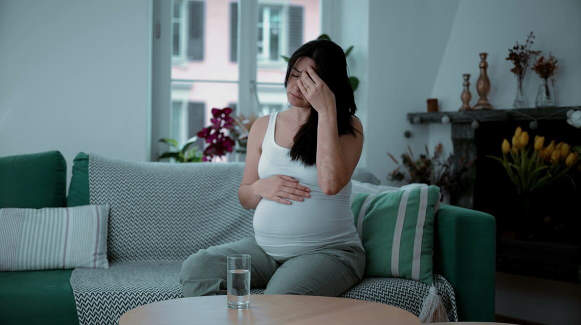 Moždani udar u trudnoći i nakon poroda i dalje se prerijetko prepoznaje na vrijeme, iako mnoge žene imaju jasne upozoravajuće simptome